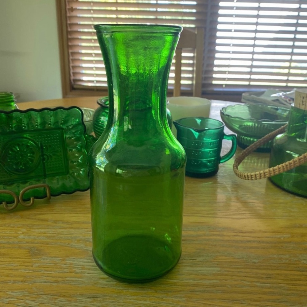 Vintage green glass vase.  No chips or cracks.